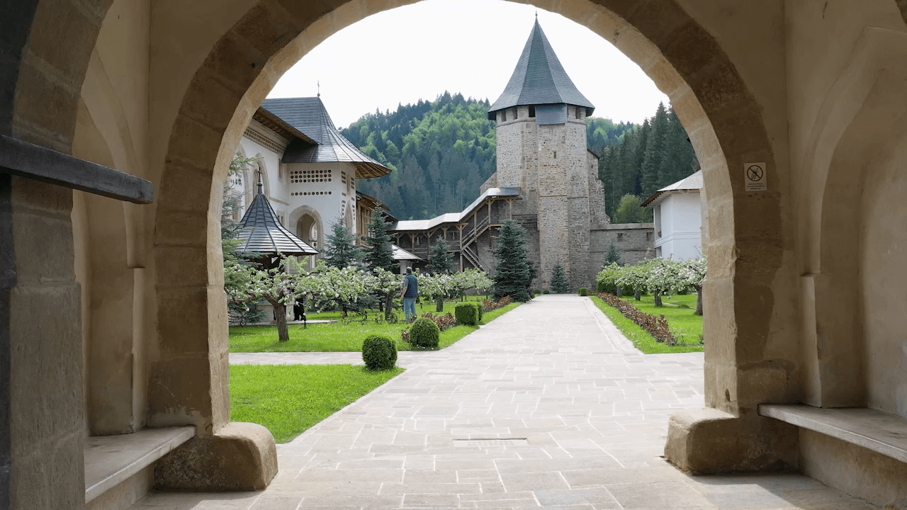 Mănăstirea Putna, prima ctitorie a lui Ștefan cel Mare